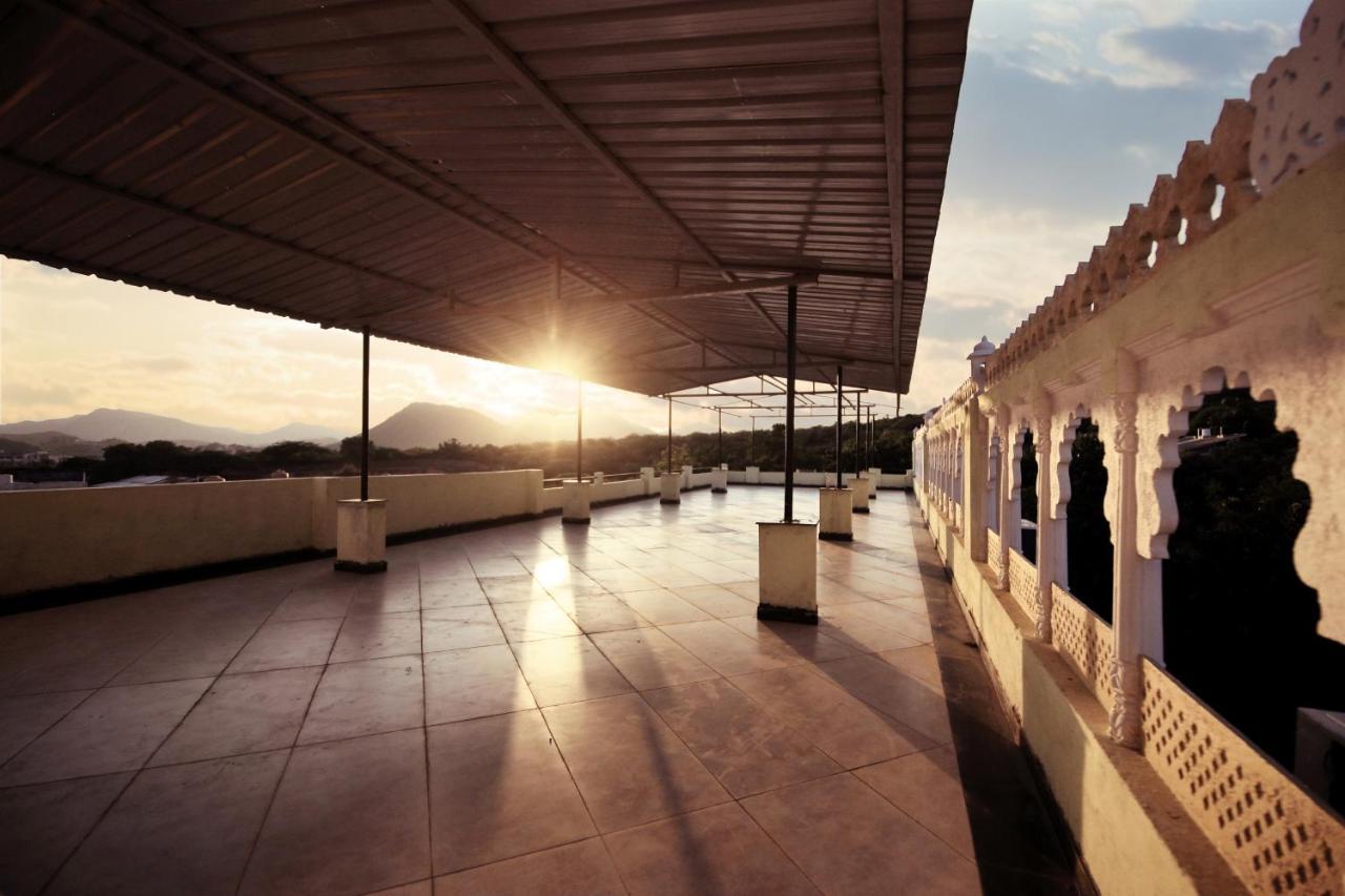 The Kanchangarh Resort อุเดเปอร์ ภายนอก รูปภาพ
